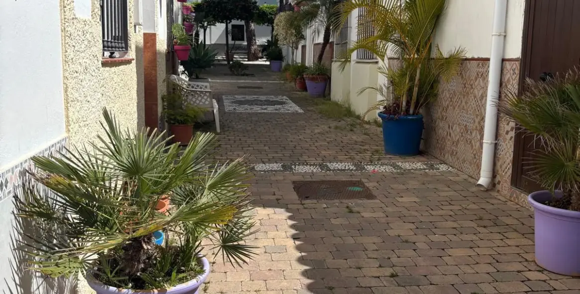 Sale of townhouse in Estepona 1