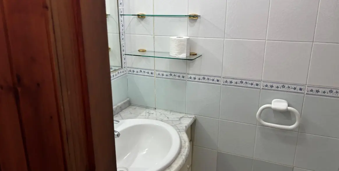 Sale of townhouse in Estepona 19