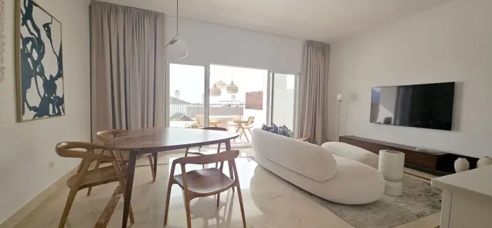 Sale of ground floor apartment in El Paraiso 4