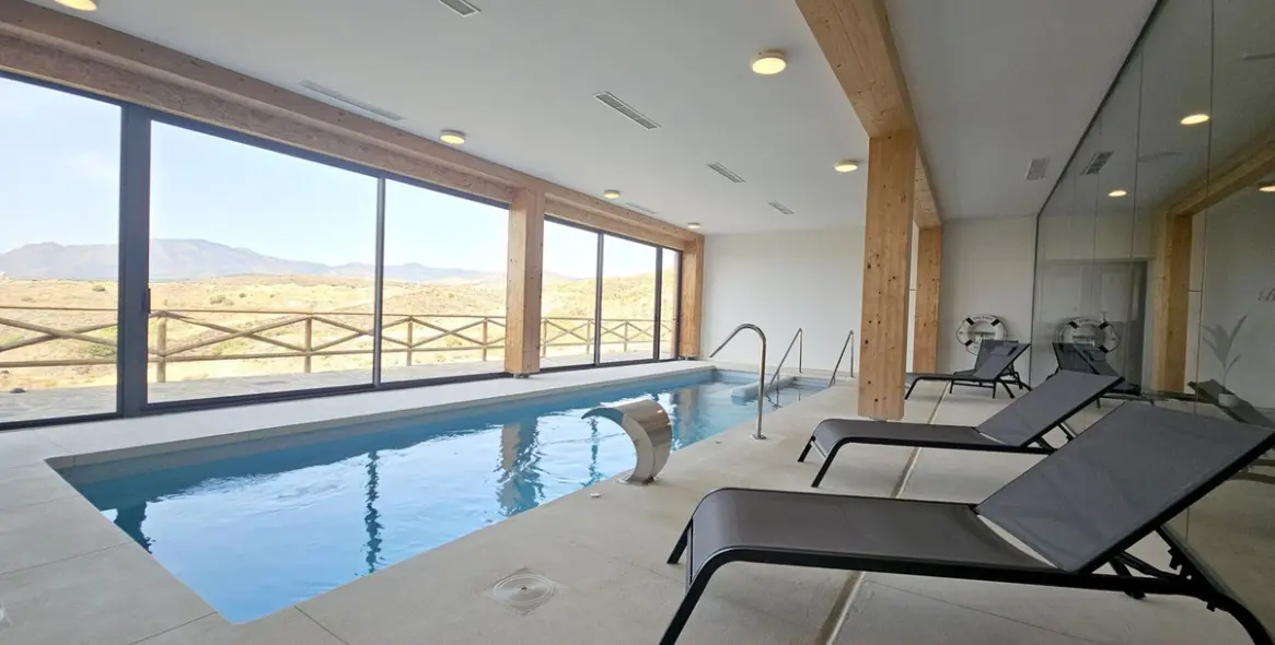 Sale of ground floor apartment in El Paraiso 15