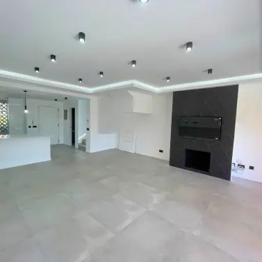 Sale of townhouse in El Paraiso