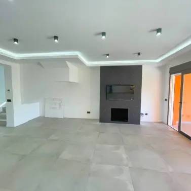 Sale of townhouse in El Paraiso