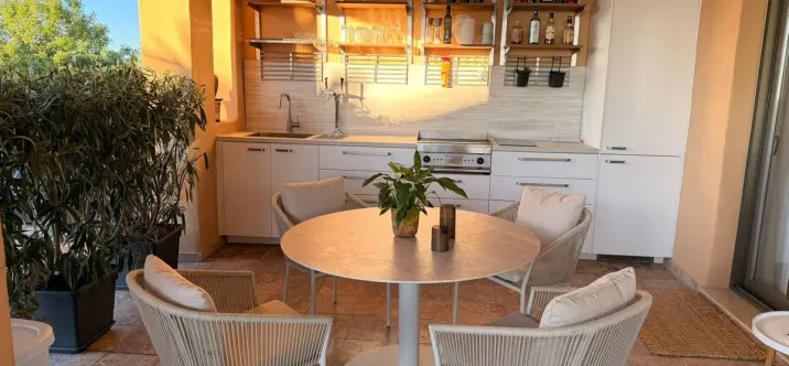 Sale of ground floor apartment in El Paraiso 1