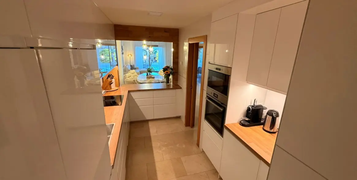 Sale of ground floor apartment in El Paraiso 9