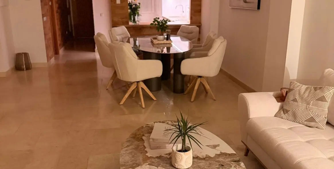 Sale of ground floor apartment in El Paraiso 13