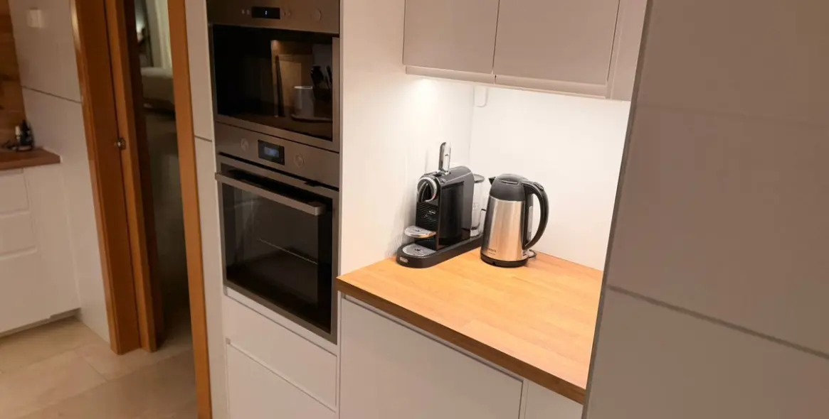 Sale of ground floor apartment in El Paraiso 16