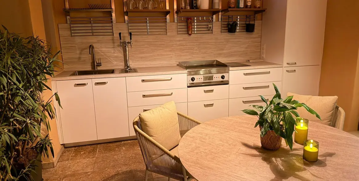 Sale of ground floor apartment in El Paraiso 52