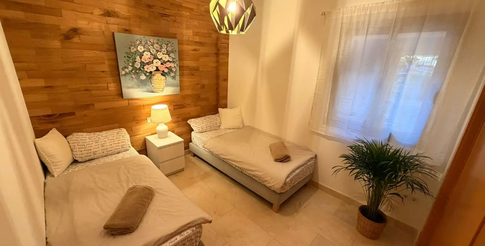 Venta de apartamento en planta baja en El Paraiso 6