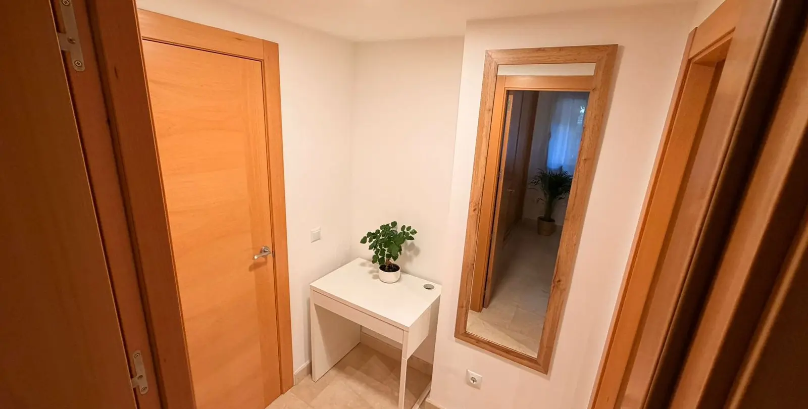 Venta de apartamento en planta baja en El Paraiso 8