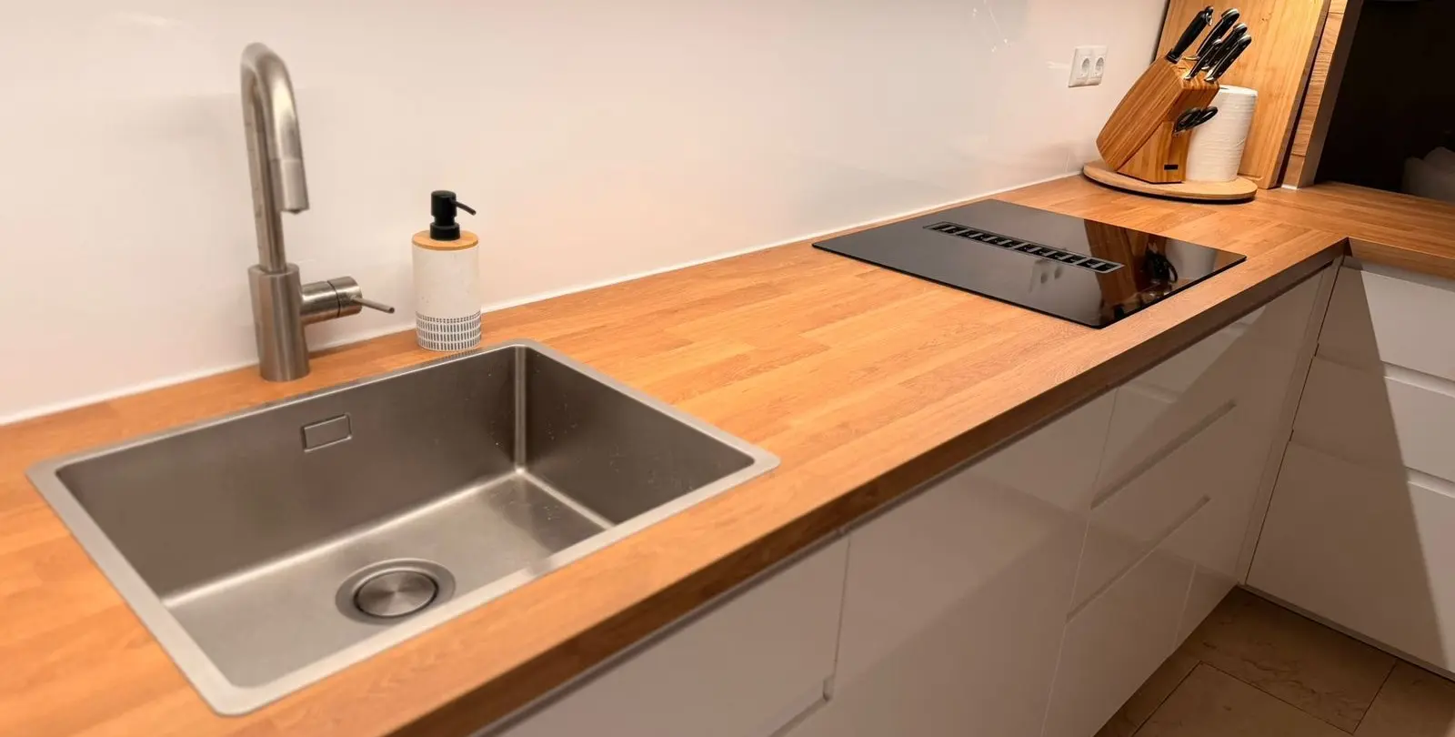 Venta de apartamento en planta baja en El Paraiso 11