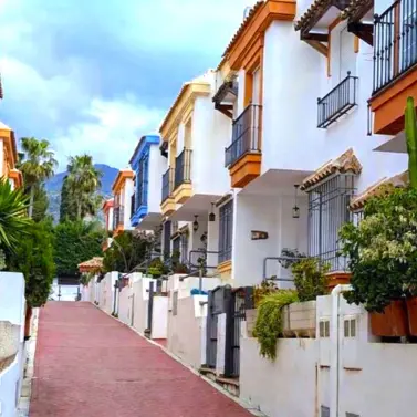 Sale of townhouse in Marbella