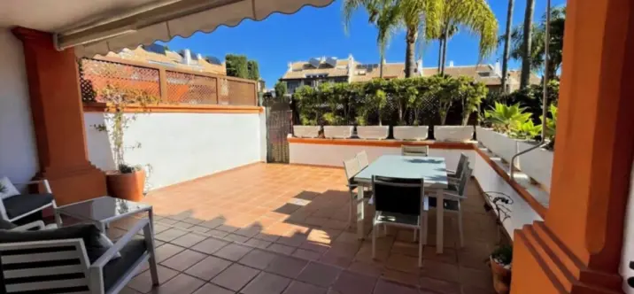 Sale of townhouse in Marbella 2