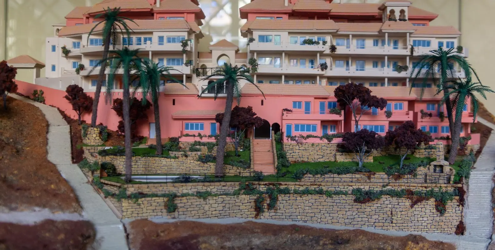 Sale of middle floor apartment in Torrequebrada 25