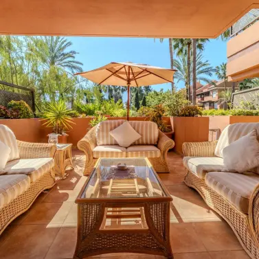 Sale of ground floor apartment in Puerto Banús