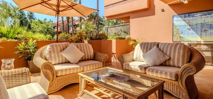 Sale of ground floor apartment in Puerto Banús 3