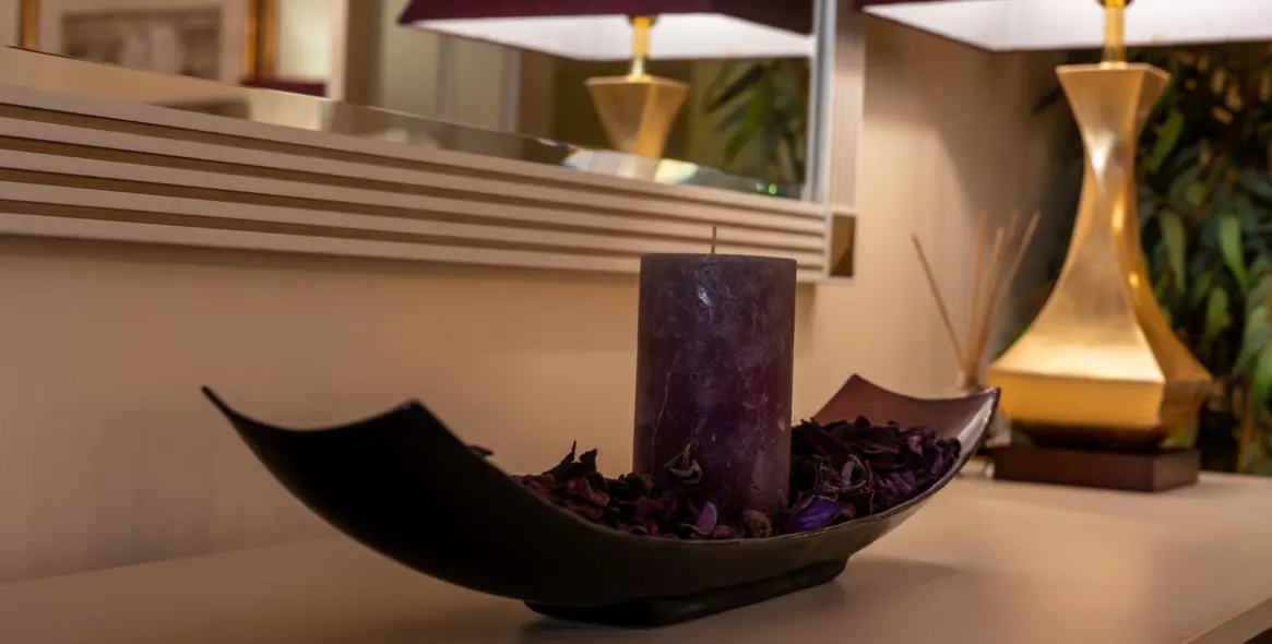 Sale of ground floor apartment in Puerto Banús 10