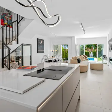 Sale of detached villa in Bel Air