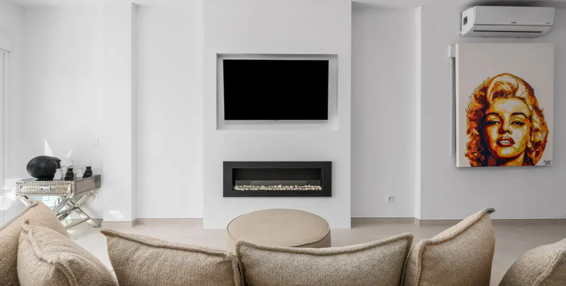 Sale of detached villa in Bel Air 13