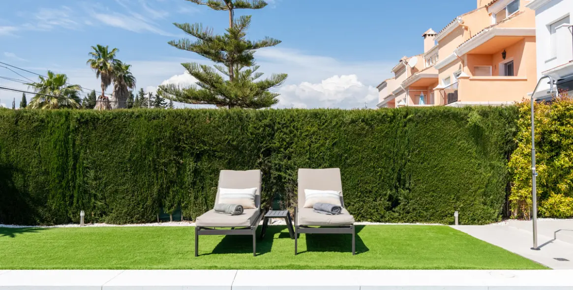 Sale of detached villa in Bel Air 22