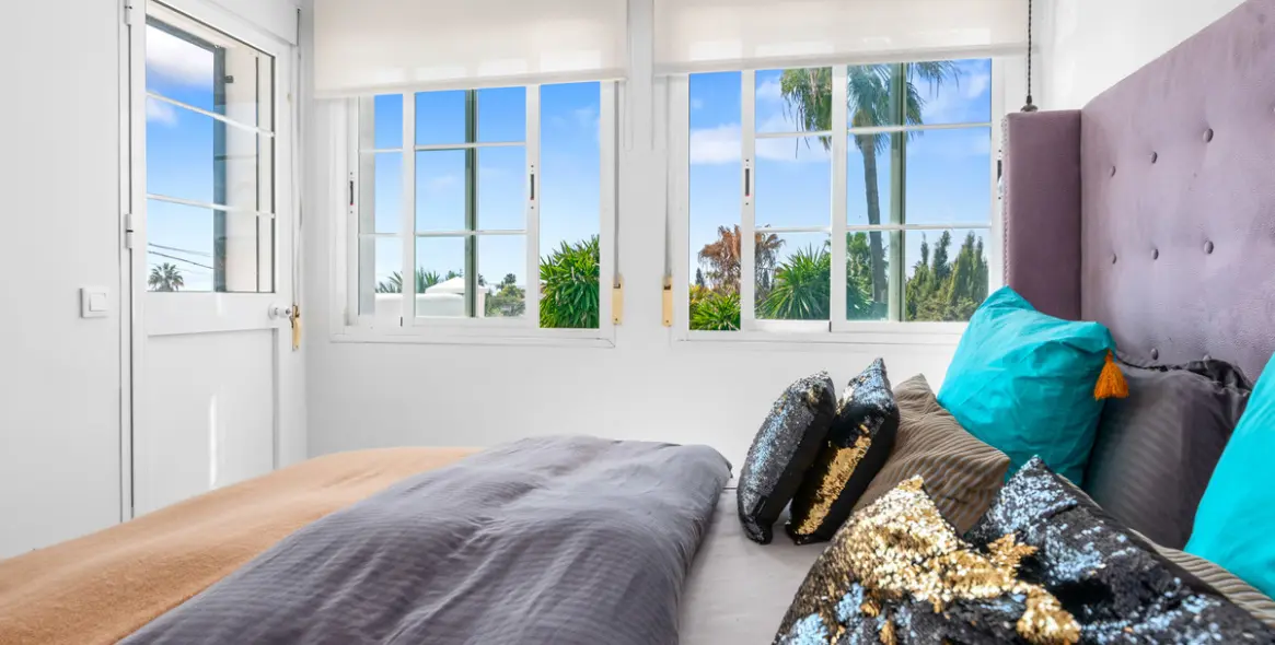 Sale of detached villa in Bel Air 30