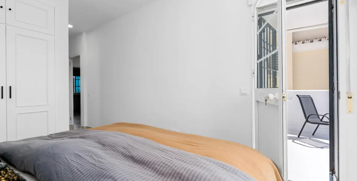 Sale of detached villa in Bel Air 31