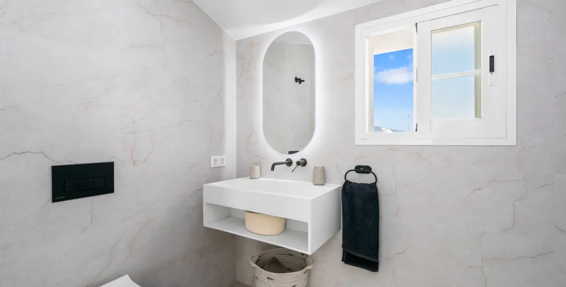 Sale of detached villa in Bel Air 51