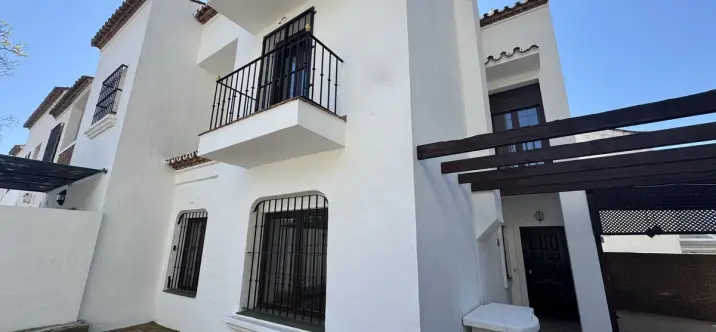 Venta de adosado en Marbella 0