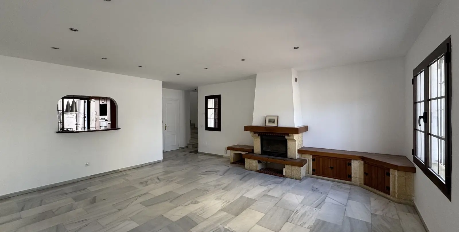 Sale of townhouse in Marbella 3
