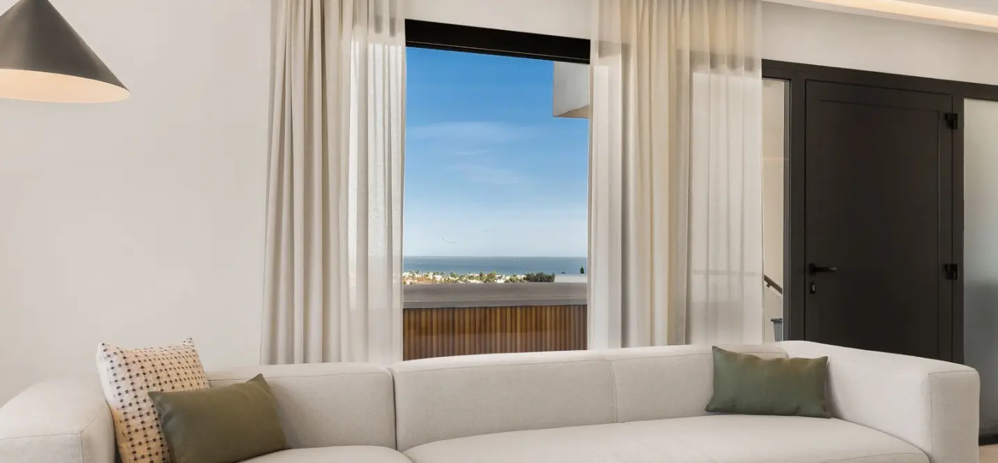Sale of penthouse in Nueva Andalucía 1