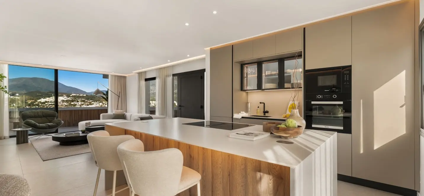 Sale of penthouse in Nueva Andalucía 3