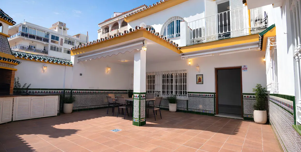 Sale of detached villa in Fuengirola 1
