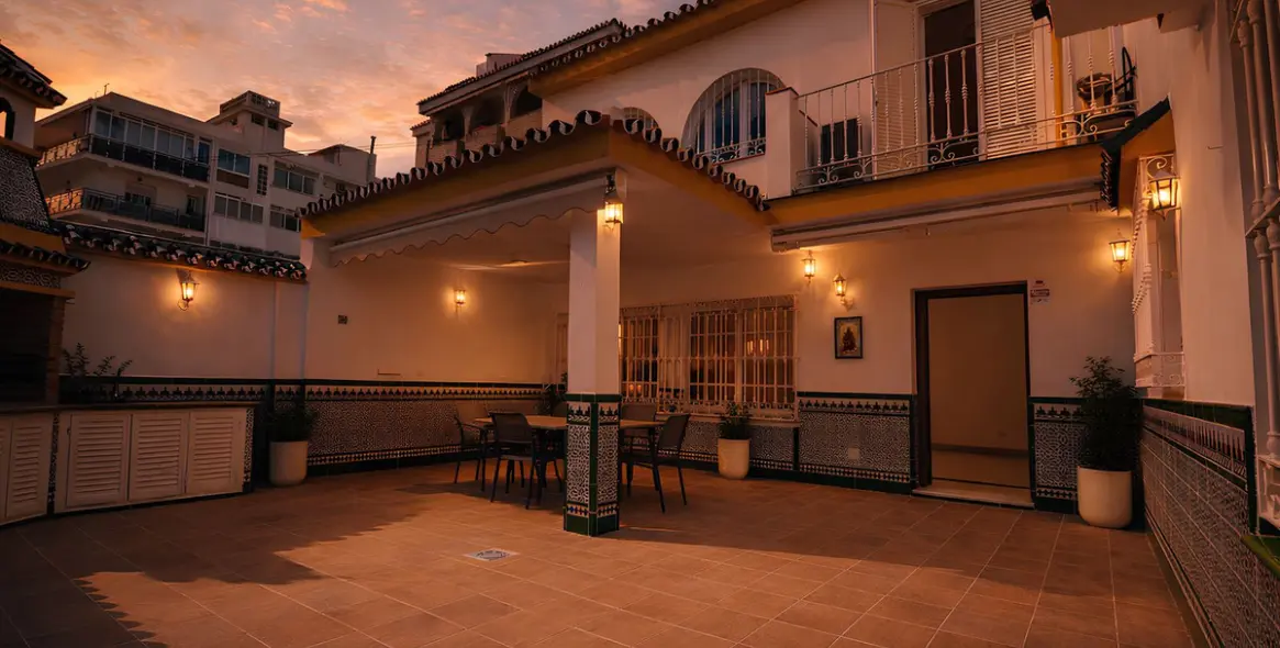 Sale of detached villa in Fuengirola 2
