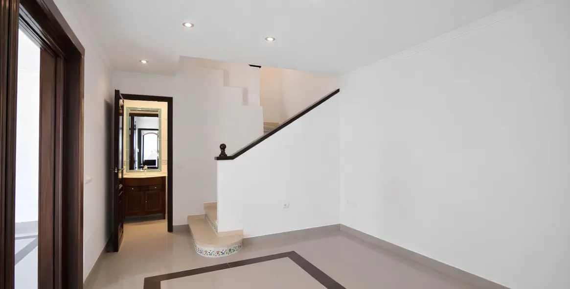 Sale of detached villa in Fuengirola 13