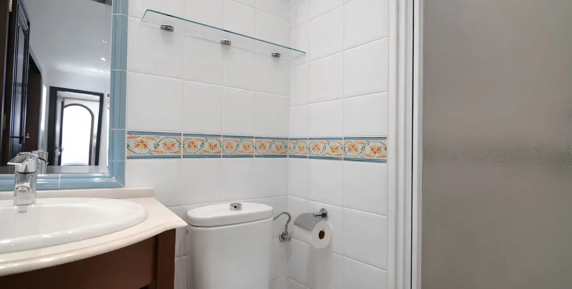 Sale of detached villa in Fuengirola 17