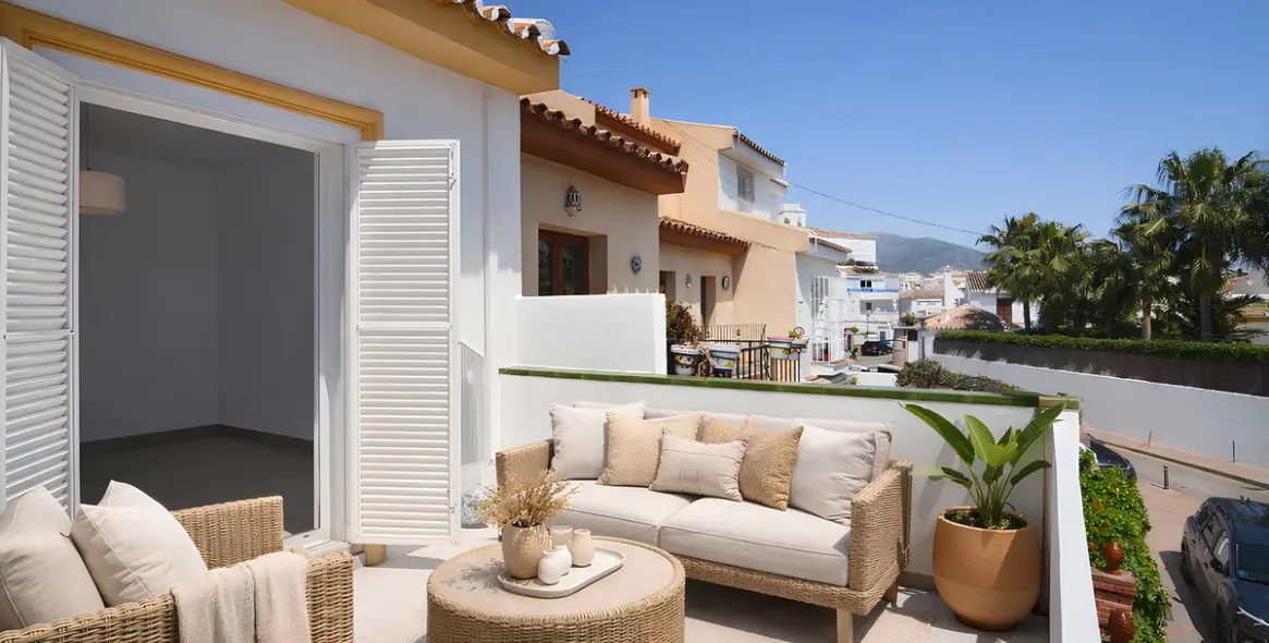 Sale of detached villa in Fuengirola 25