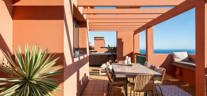 Venta de ático dúplex en Calahonda 1