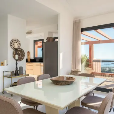 Venta de ático dúplex en Calahonda