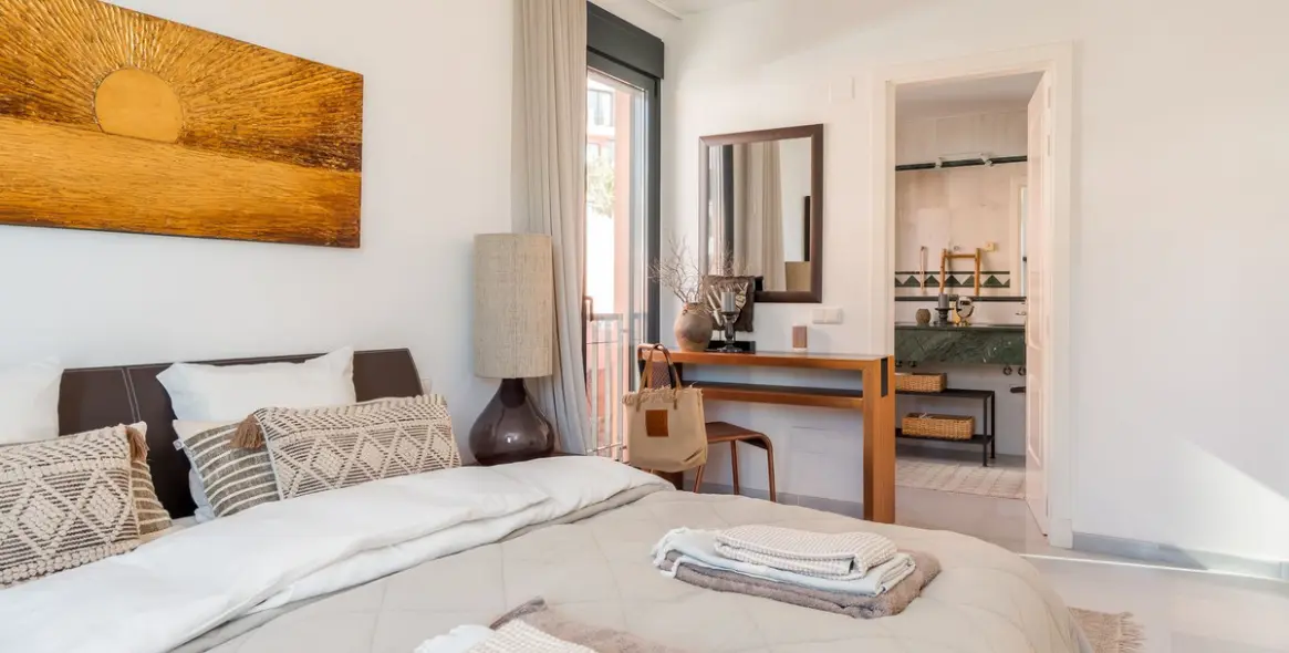 Venta de ático dúplex en Calahonda 13