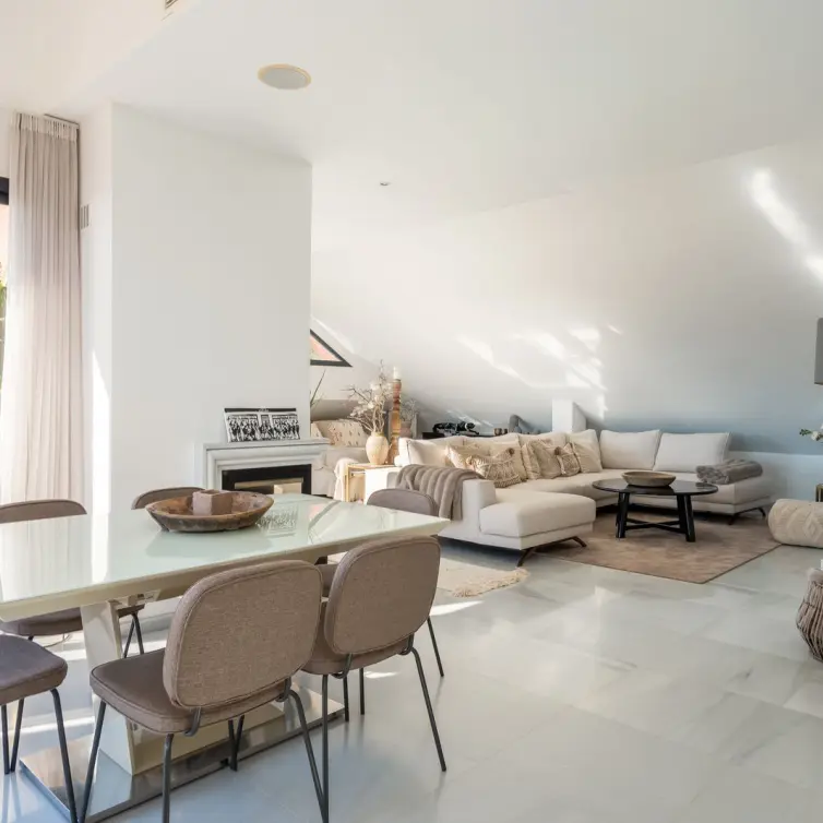 Sale of penthouse duplex in Calahonda