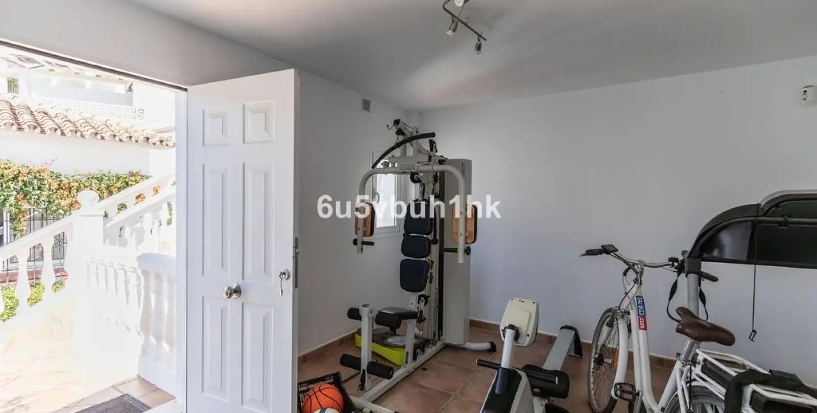 Sale of detached villa in Torreblanca 46