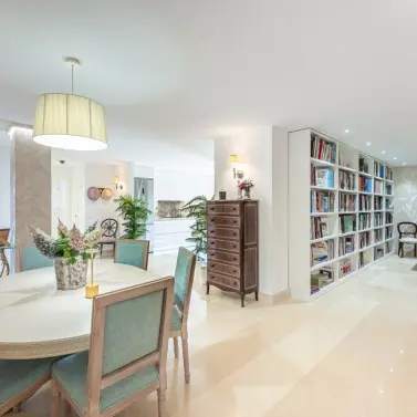 Venta de apartamento en planta baja en Benahavís