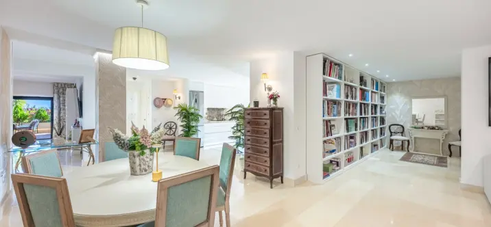 Venta de apartamento en planta baja en Benahavís 4