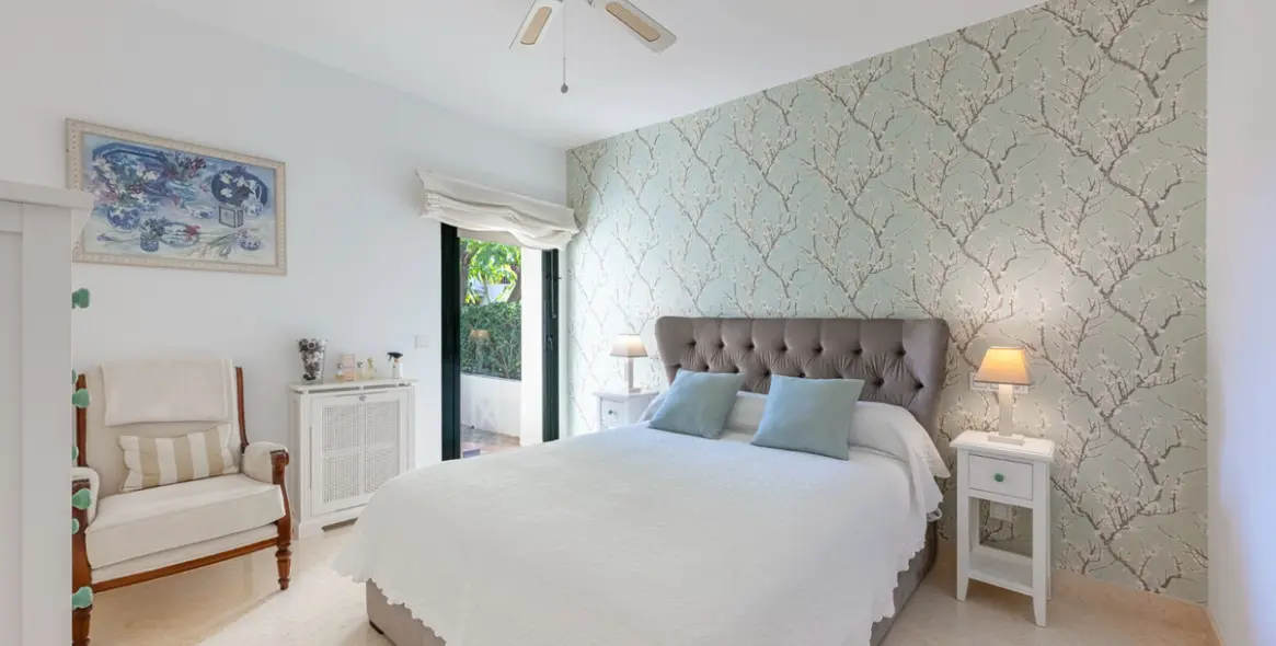 Venta de apartamento en planta baja en Benahavís 8