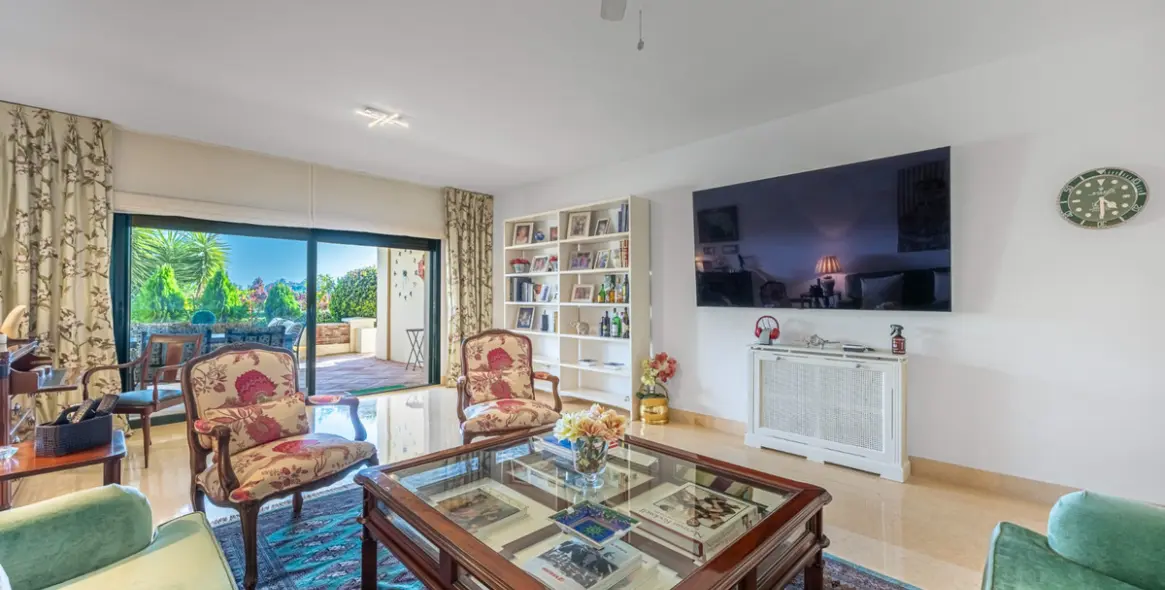 Venta de apartamento en planta baja en Benahavís 23