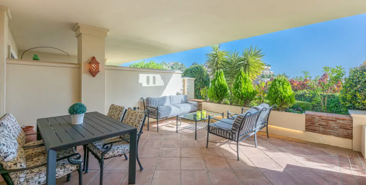 Venta de apartamento en planta baja en Benahavís 27