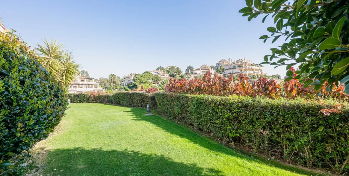 Venta de apartamento en planta baja en Benahavís 39