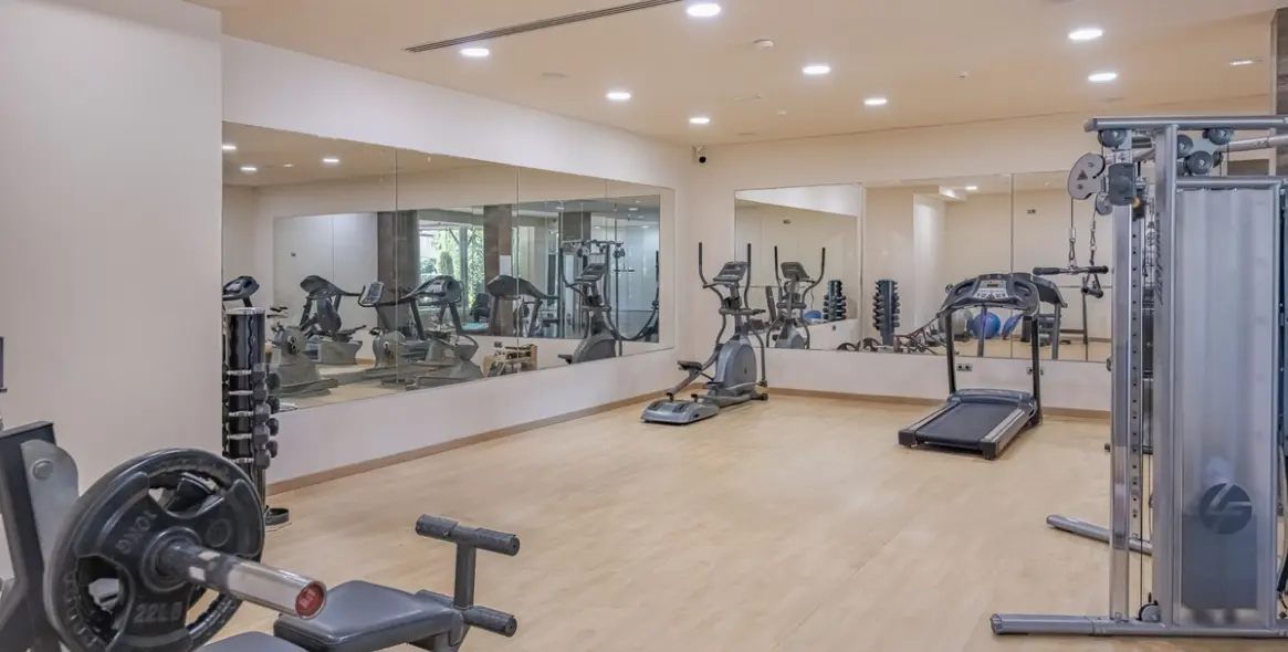 Venta de apartamento en planta baja en Benahavís 48