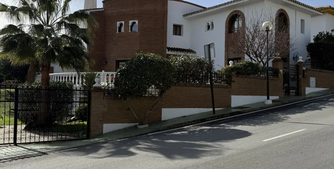 Venta de villa independiente en Mijas Costa 2
