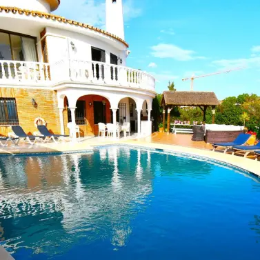 Venta de villa independiente en Mijas Costa