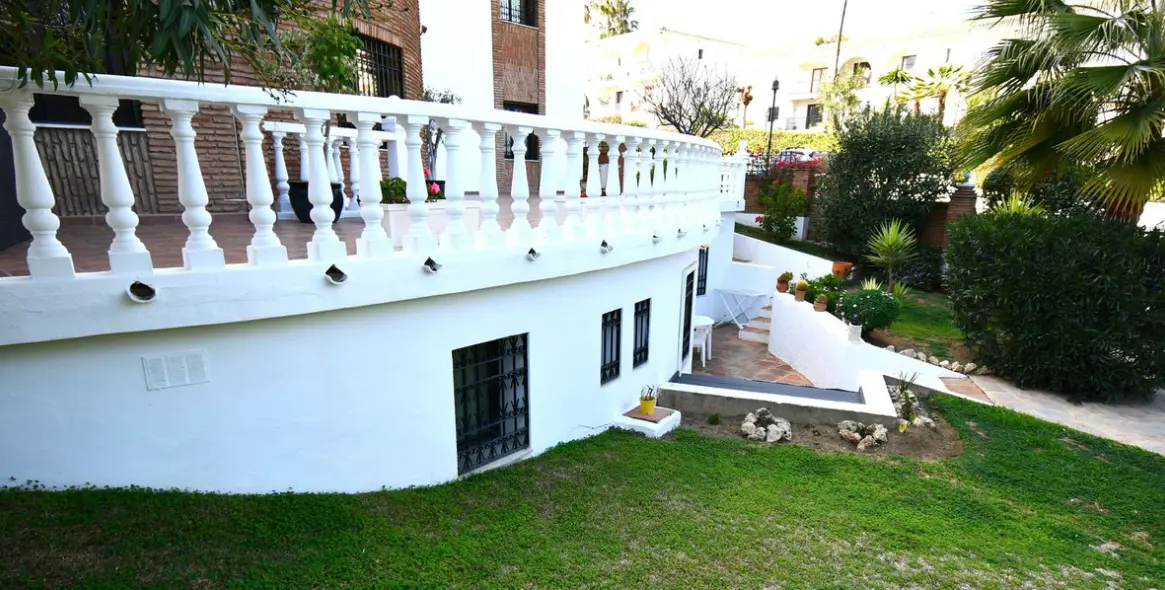 Venta de villa independiente en Mijas Costa 13